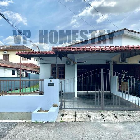 Vp Homestay - Malay Only อิโปห์ ภายนอก รูปภาพ