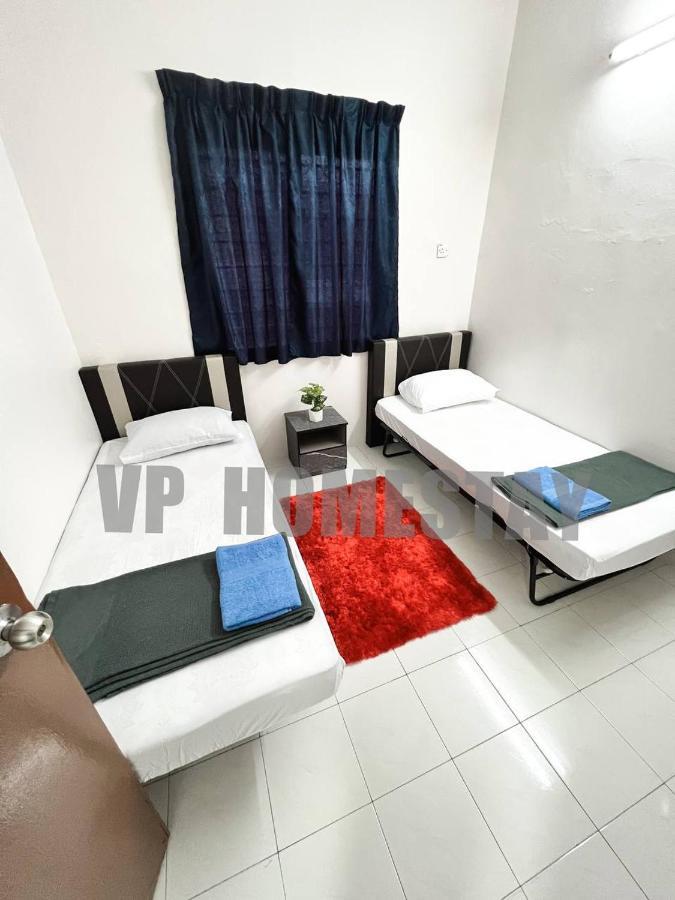 Vp Homestay - Malay Only อิโปห์ ภายนอก รูปภาพ