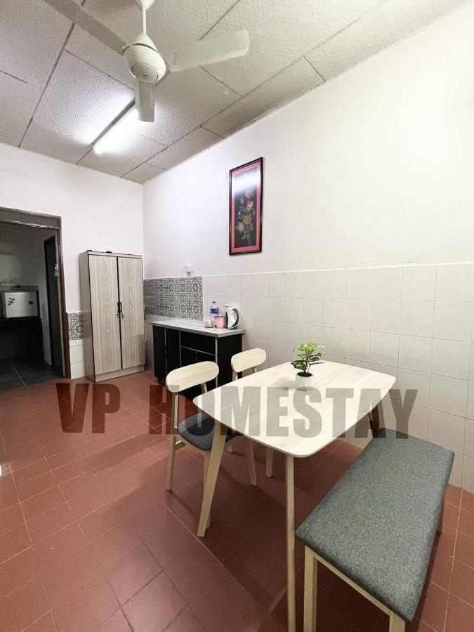 Vp Homestay - Malay Only อิโปห์ ภายนอก รูปภาพ